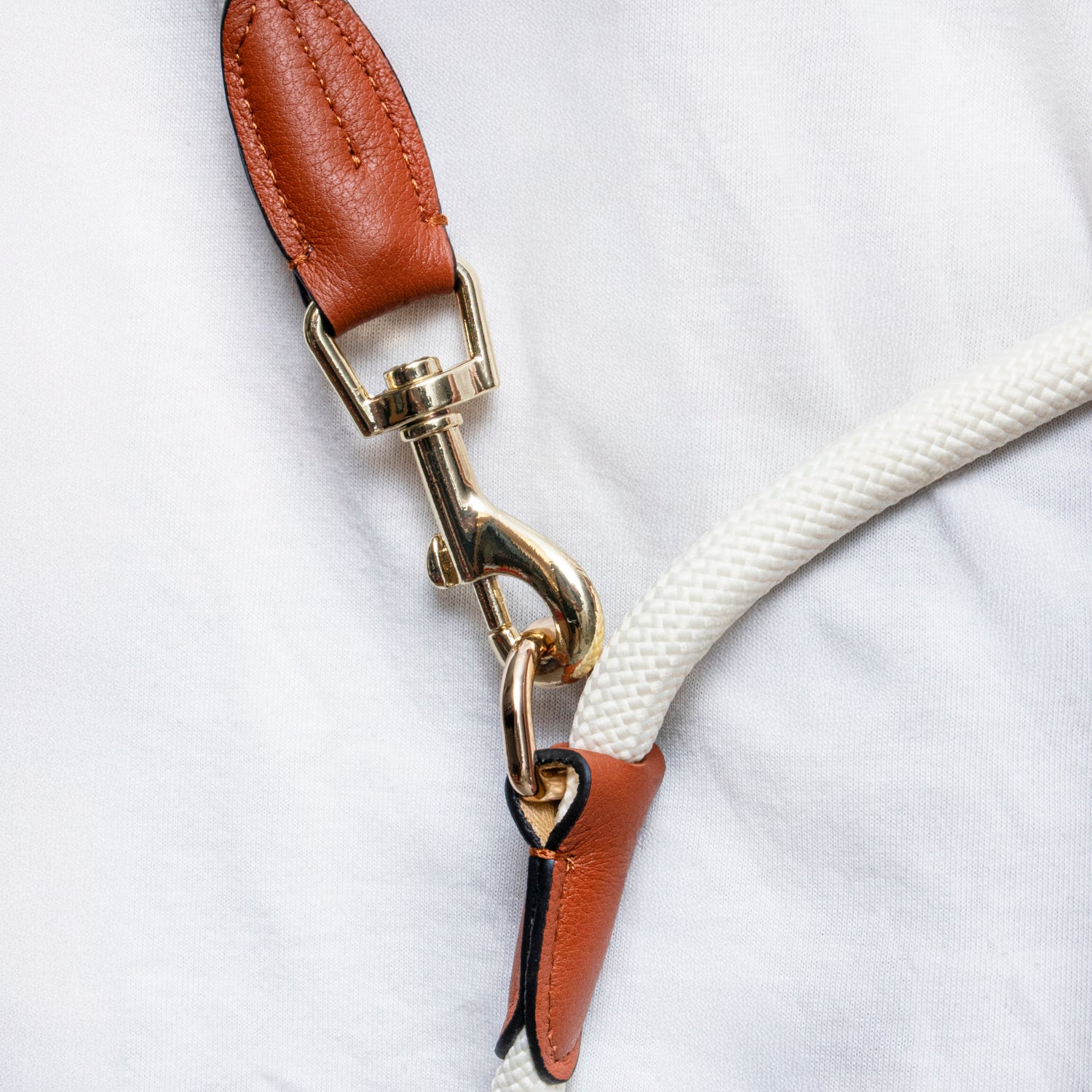 Furri Explorer Hands-Free Crossbody Leash: Effortless Adventures with Climbing Rope - Beige