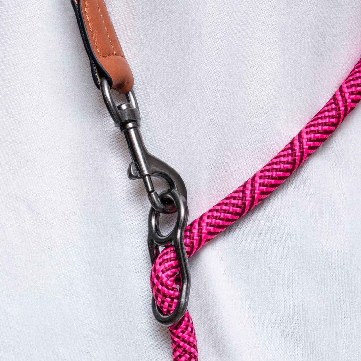 Furri Explorer Hands-Free Crossbody Leash: Effortless Adventures with Climbing Rope - Magenta Red