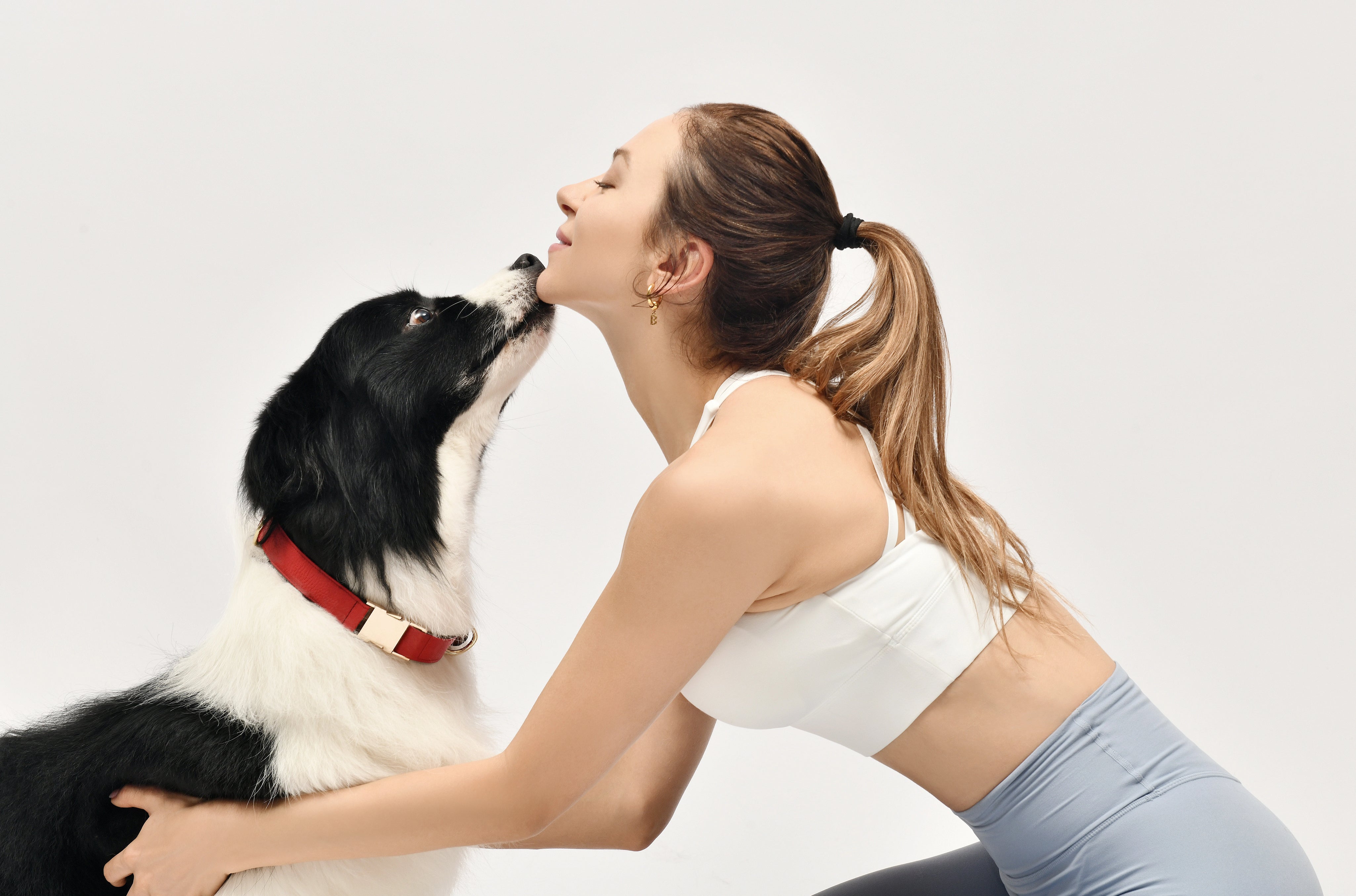Furri-tail-pet-fashion.webp